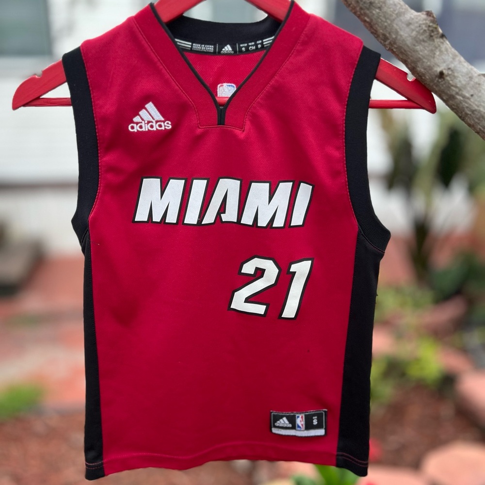 Hassan Whiteside Adidas NBA Official Miami Heat  Alternate Red Jersey Youth S !!